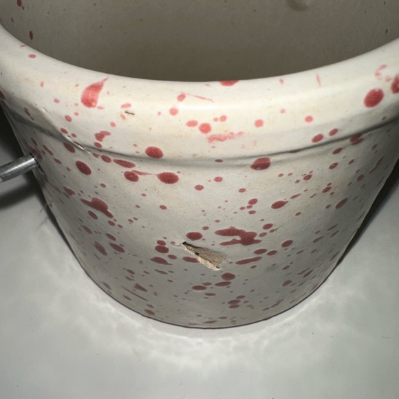 Red Speckled Lidded Crock - Picture 4 of 4